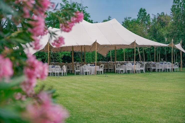 Tendências em decoração de eventos com tenda